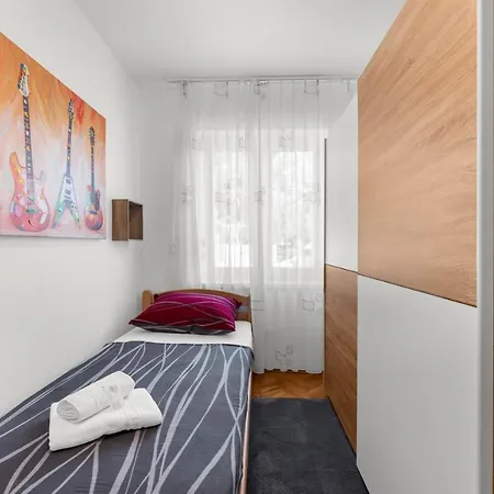 Petricija With Garden Appartement