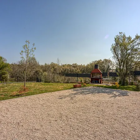 Petricija With Garden Appartement *