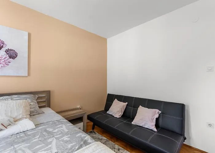 Appartamento Petricija With Garden *