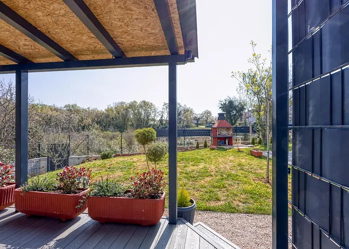 Appartamento Petricija With Garden *