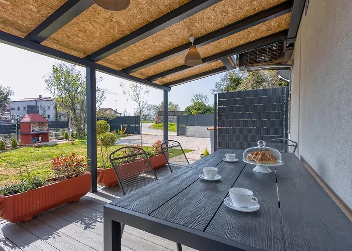 Petricija With Garden * Porec