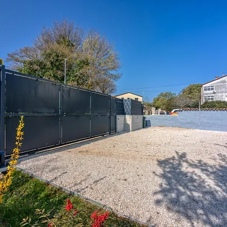 Petricija With Garden Apartman