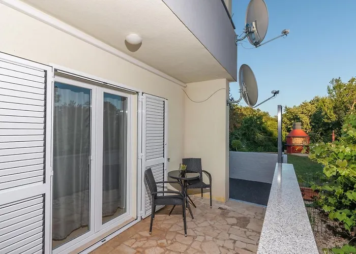 Apartman Petricija With Garden