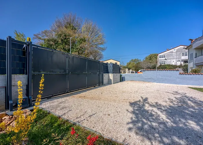 Petricija With Garden Lejlighed