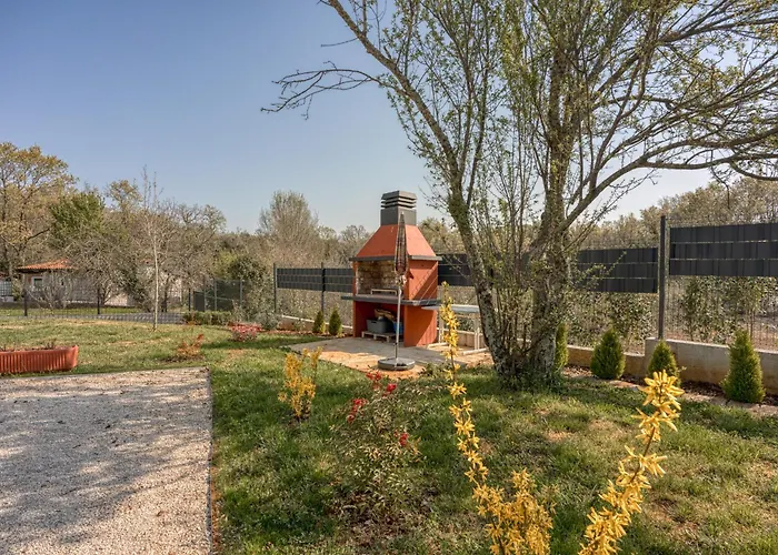 Apartman Petricija With Garden Poreč